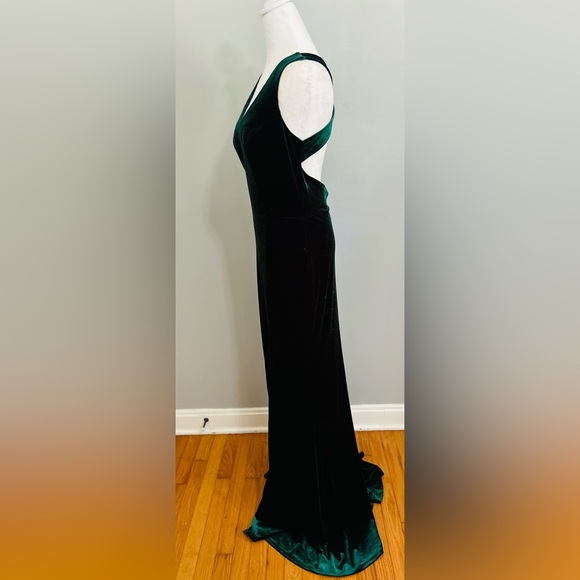 Revelry Green Velvet Maxi Dress Size 8 Formal Gown with Slit - Picture 6 of 12